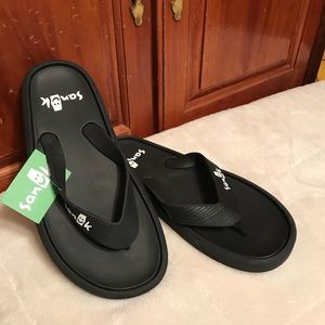 Men’s Sanuk Black Flip Flops